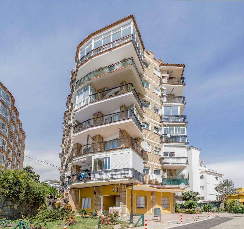 Precioso Apartamento Al Lado De La Playa Benalmadena Luaran gambar