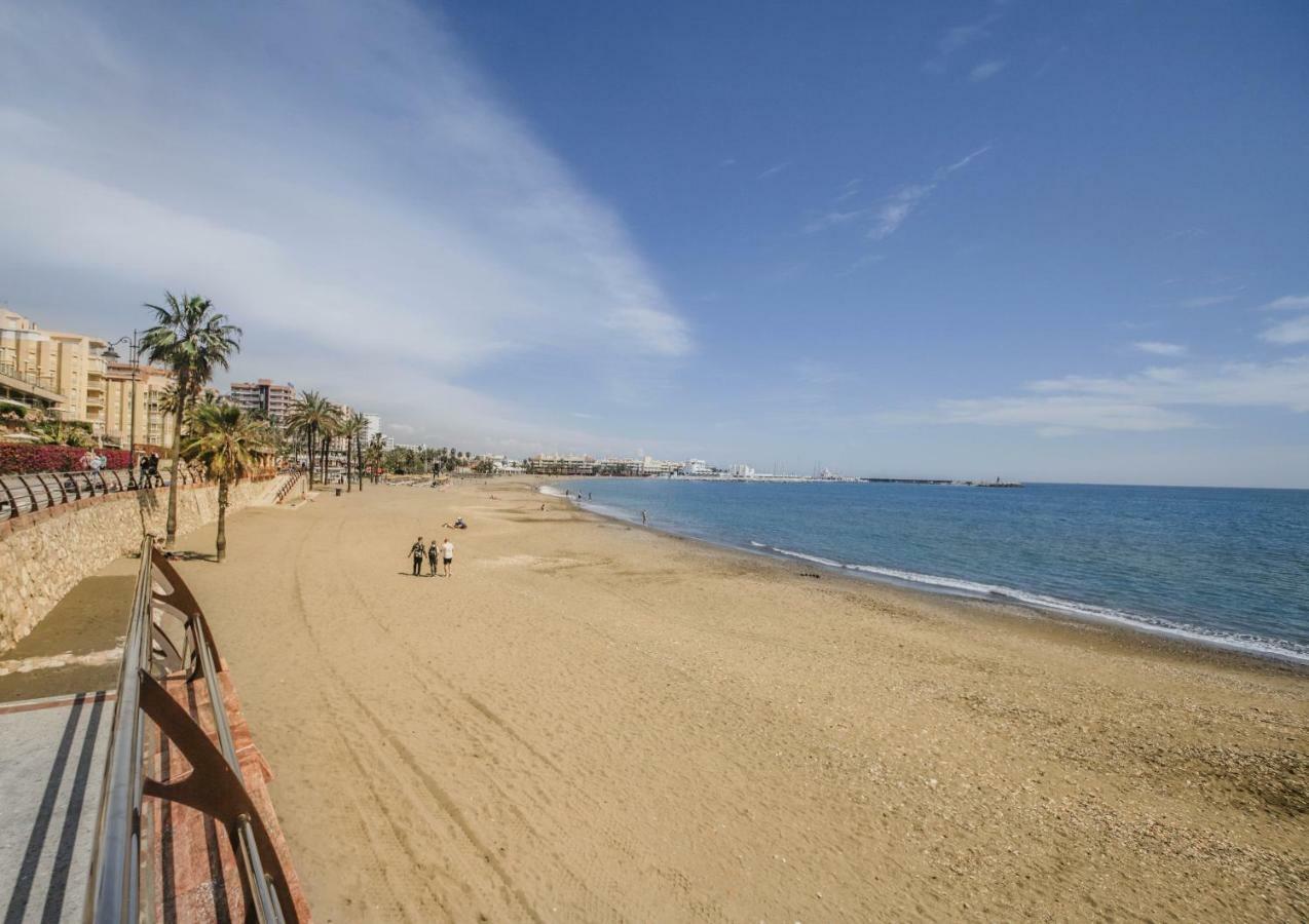 Precioso Apartamento Al Lado De La Playa Benalmadena Luaran gambar
